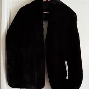 Luxurious Faux Fur Stole, Black w gem accent (NWT)
